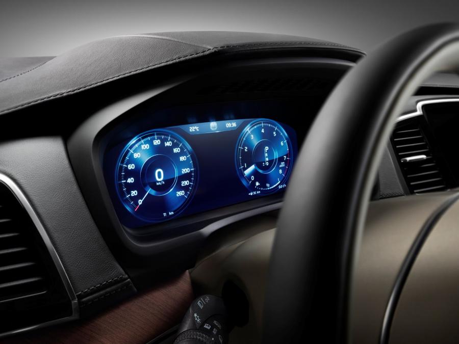 Volvo XC90 T8 2014 года  (фото 9 из 10)